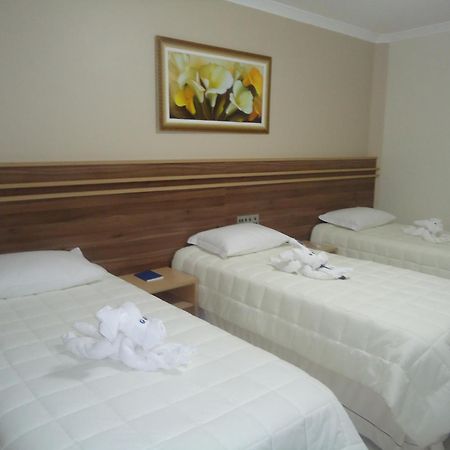 Hotel Dom Baroni 구아라푸아바 외부 사진
