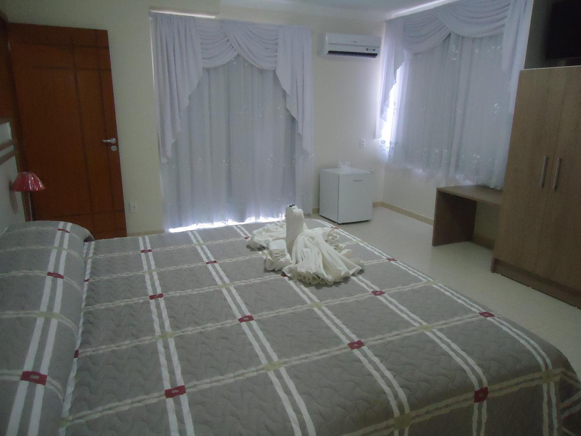 Hotel Dom Baroni 구아라푸아바 외부 사진