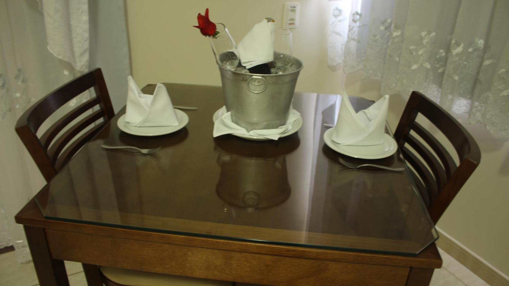 Hotel Dom Baroni 구아라푸아바 객실 사진